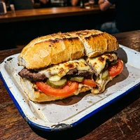 Leberkäsbrötchen, Currywurst-Eck bei Kalle