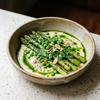 Spargel-Erbsen-Bowl, Hof & Schale