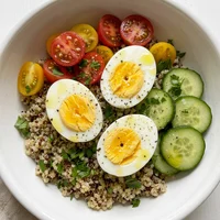 Eier-Quinoa-Bowl, Kraftküche