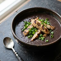 Sopa de frijoles, Sancochería La Tulpa