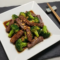 Vaca com Brócolos Chineses, Lua Vermelha