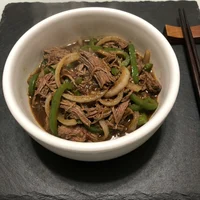 紅焼肉, 上海食堂 紅燈