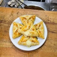 Manakish mit Käse, Bayt Shami