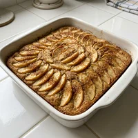 Apfelkuchen mit Streuseln, Café-Konditorei Oma Hilde