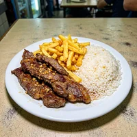 Filete con papas, Táper del Barrio