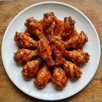Classic Buffalo Wings (10), Wing Night Co.