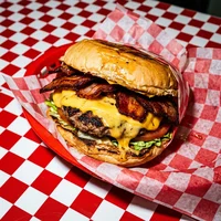 Hambúrguer com Bacon, Snack-Bar Cantinho da Lurdes
