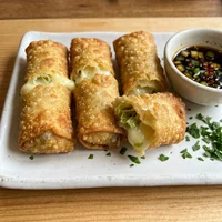 Käse-Frühlingsrollen (4 Stk.), Uzumaki Roll Factory