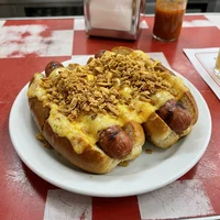 هوت دوغ جبن, كافتيريا النخلة