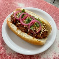 Hot-dog Jacquier, Les Pousses