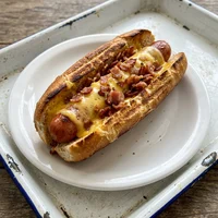 Hot-dog pressé cheddar-bacon, Casse-Dalle Express