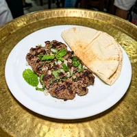 كباب غنم بالفستق, ديوان الجمر