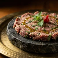 Kibbeh Nayyeh, Qasr