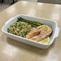 Saumon laqué, quinoa, L'Office du Chef
