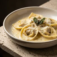 Cappellacci crème de parmesan, Osteria Emilia