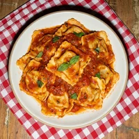 Maultaschen in Salbeibutter, Ofenhaus Sieben