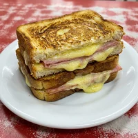 Toast del paninaro, Il Paninaro