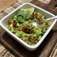 Guacamole et chips bleues, Obsidiana