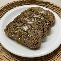 黒糖パン, 焼きたてパン まるまる