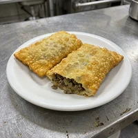 طبق سمبوسة لحم, دكان السمبوسة