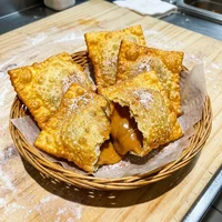 椰丝甜酥(三粒), 金角酥饼铺