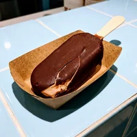 초코 코팅바, 아이스크림 창고