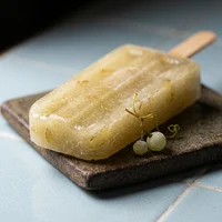 مصاصة عنب, كشك الشاطئ