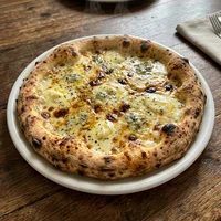 Quattro Formaggi, Fiamma Napoletana