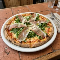 Prosciutto e Rucola, Fiamma Napoletana
