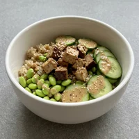 Poke tofu affumicato, Onda Poke Bar