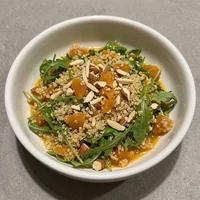 Quinoa-Salat mit Aprikose, Kichererbse & Co.