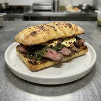 黒毛和牛シャトーブリアンのカツサンド, 牛かつサンド 和