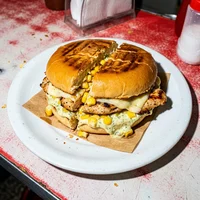 Bifana de frango, Churrasqueira Lusa