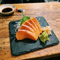 Sashimi salmone (5 fette), Sushi Tanuki