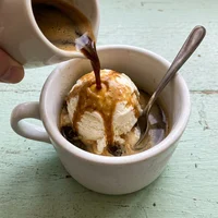 Vaso de nieve de vainilla con café, Paletería Sol de Mayo