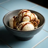 Copa de vainilla con caramelo amargo, Gelatería Bella Nieve