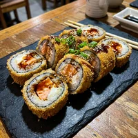 Roll frit saumon (8 pièces), Le Soleil Levant