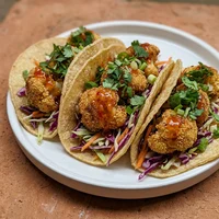 Tacos de Coliflor, Maíz y Frijol