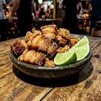 Chicharrón de panceta, Cantinho Mineiro
